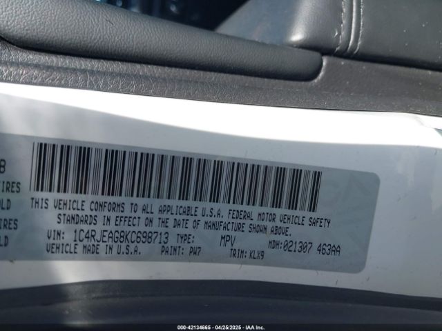 1C4RJEAG8KC698713 Jeep Grand Cherokee Altitude 4x2