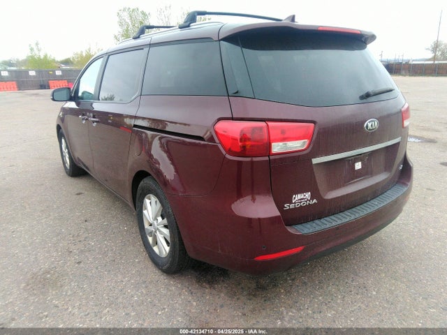 KNDMB5C18G6161281 KIA SEDONA LX
