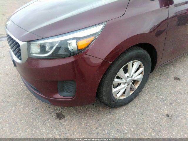 KNDMB5C18G6161281 KIA SEDONA LX