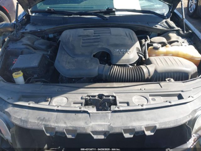 2019 CHRYSLER 300 2C3CCABG5KH562838 Photo 9