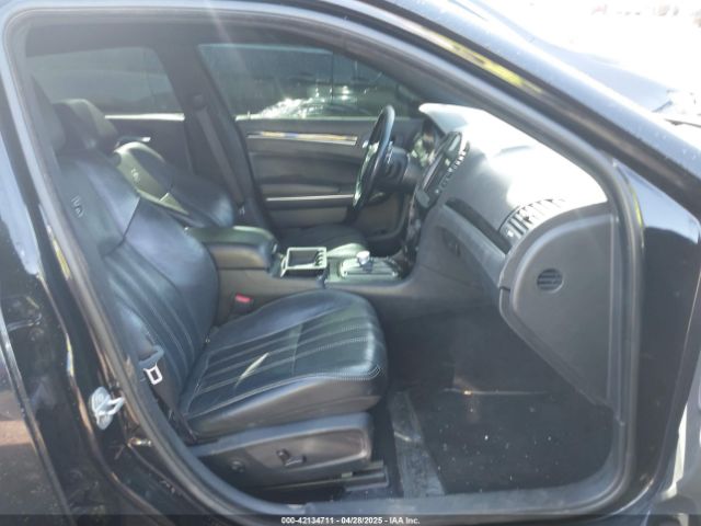 2019 CHRYSLER 300 2C3CCABG5KH562838 Photo 4