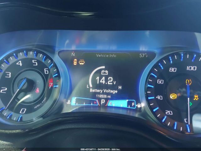 2019 CHRYSLER 300 2C3CCABG5KH562838 Photo 6