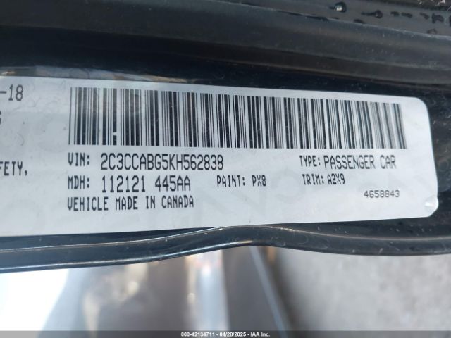 2019 CHRYSLER 300 2C3CCABG5KH562838 Photo 8