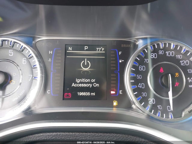 Chrysler 200 Limited 2016 1C3CCCAB2GN160419 Image 7