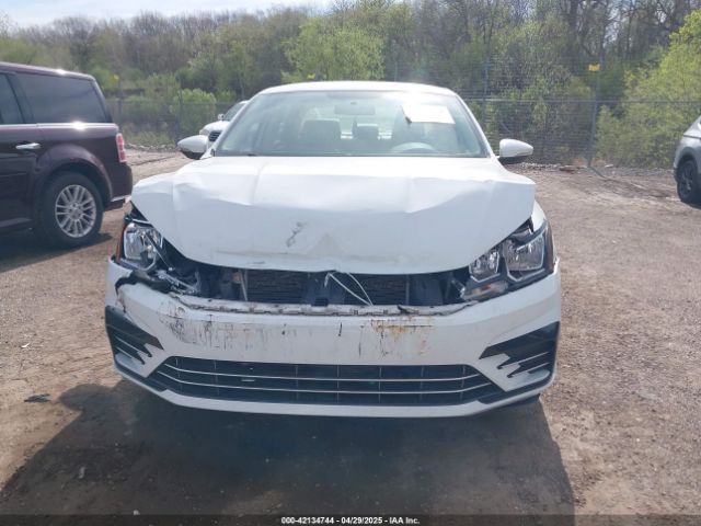 1VWAT7A38GC061082 Volkswagen Passat 1.8t R-line