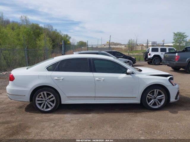 1VWAT7A38GC061082 Volkswagen Passat 1.8t R-line