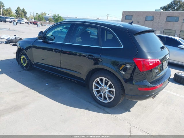 2011 AUDI Q5 WA1LFAFP5BA069361 Photo 2