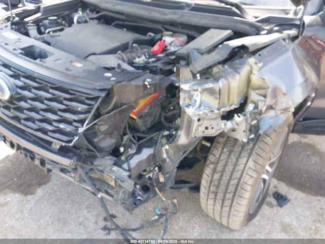 1FM5K8GT6JGC83300 Ford EXPLORER SPORT