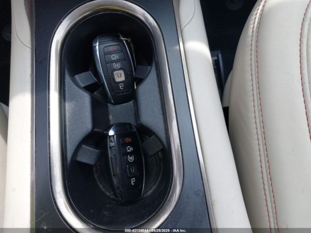 5LMTJ4DHXJUL12752 Lincoln Mkc Black Label