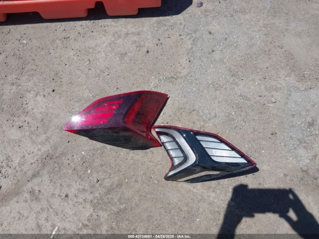 KMHL24JA3PA300248 Hyundai SONATA SE