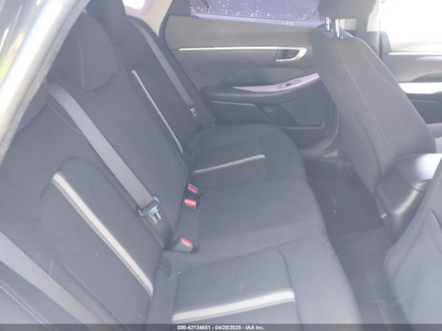 KMHL24JA3PA300248 Hyundai SONATA SE