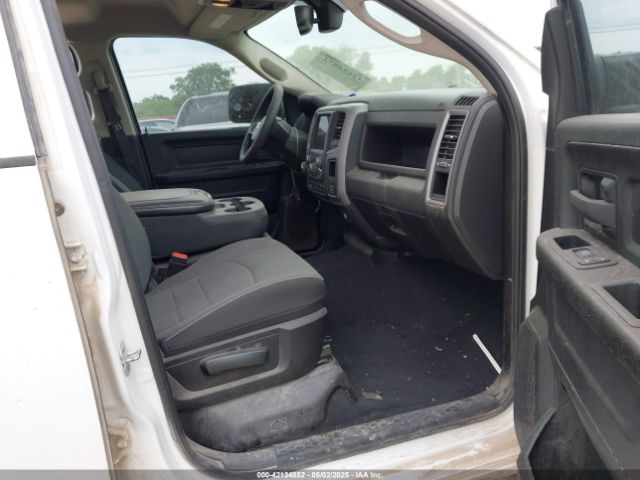 1C6RR7ST6NS153840 RAM 1500 Classic Tradesman  4x4 6'4 Box