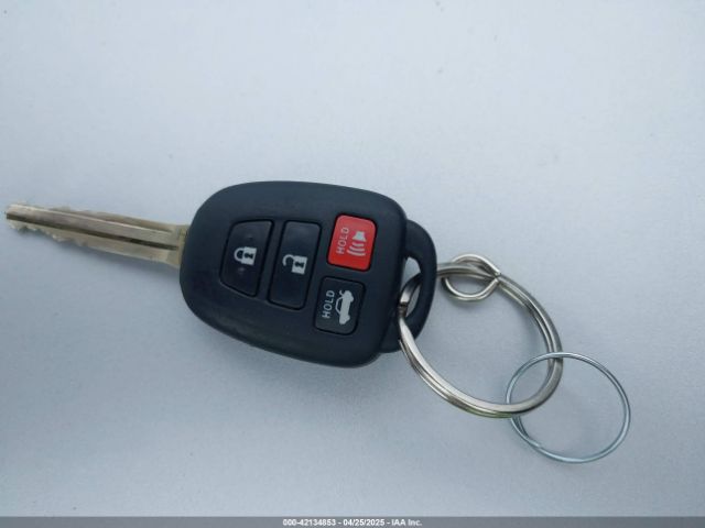 4T4BF1FK1GR546137 Toyota CAMRY LE