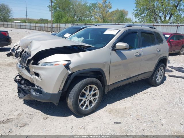 1C4PJMCS9FW515567 Jeep Cherokee Latitude