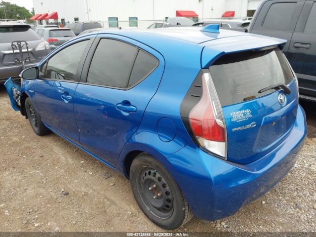 JTDKDTB33F1114292 Toyota Prius C Two