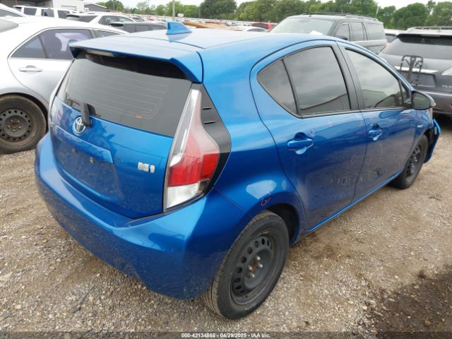 JTDKDTB33F1114292 Toyota Prius C Two