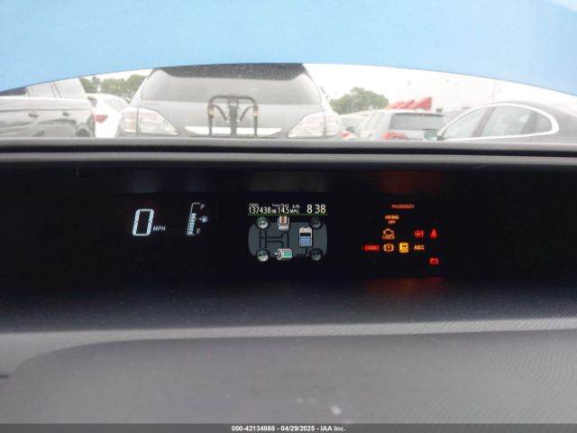 JTDKDTB33F1114292 Toyota Prius C Two