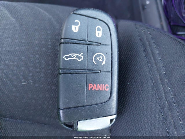 Chrysler 200 Limited 2015 1C3CCCAB2FN662376 Image 11