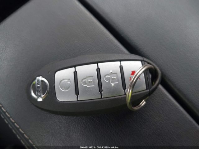 5N1AT3BB4MC817550 Nissan Rogue Sv Intelligent Awd