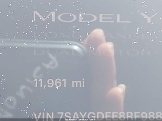 7SAYGDEE8RF988950 Tesla Model Y