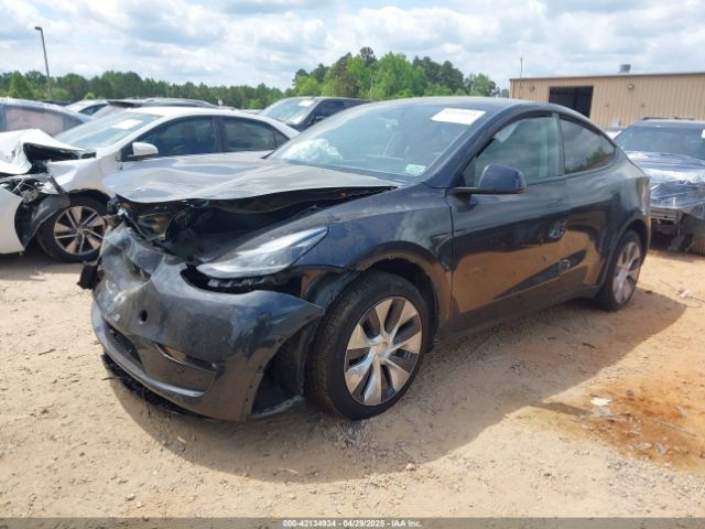 7SAYGDEE8RF988950 Tesla Model Y