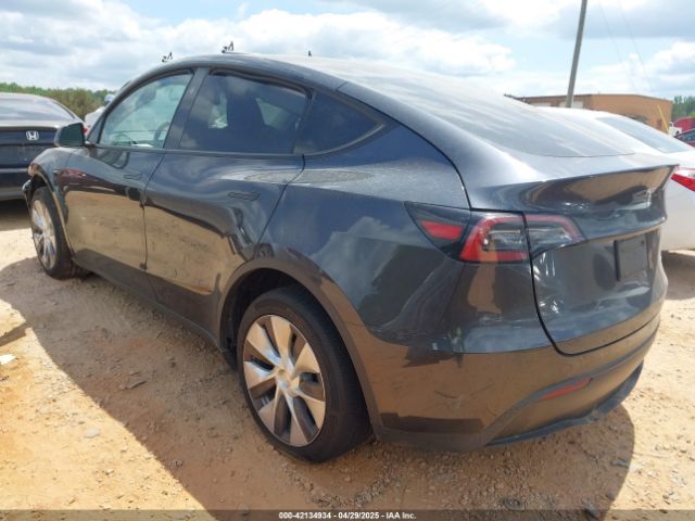 7SAYGDEE8RF988950 Tesla Model Y