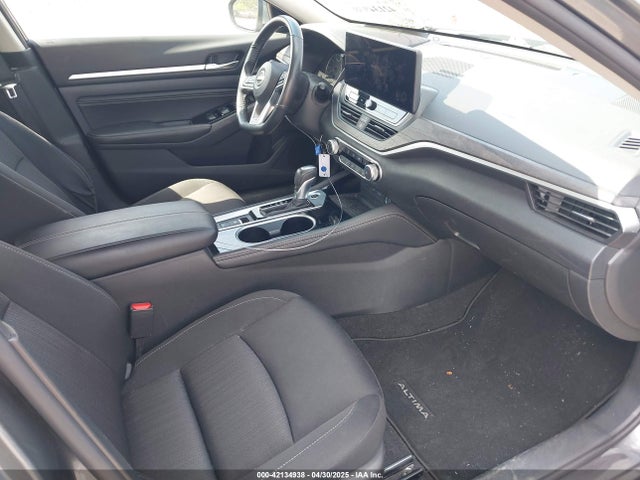 1N4BL4DV9PN366815 Nissan Altima Sv Fwd