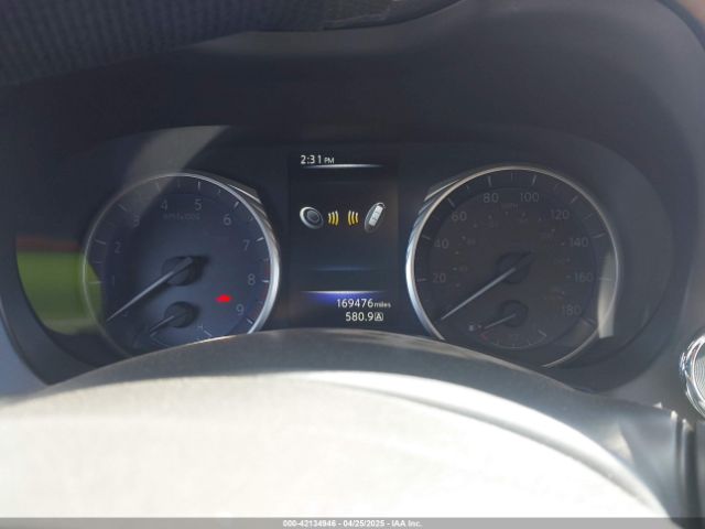 JN1BV7AR1EM696788 Infiniti Q50 Premium
