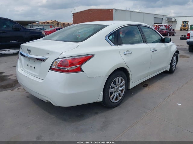1N4AL3AP0FN879302 Nissan Altima 2.5/s/sv/sl