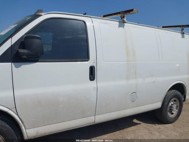 1GCWGAFP0L1161172 Chevrolet Express Cargo Rwd 2500 Regular Wheelbase Wt