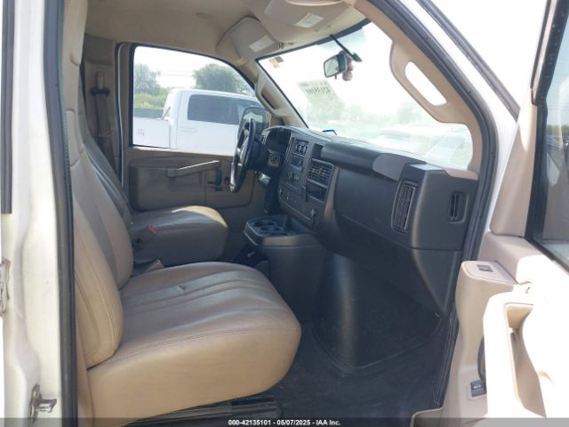 1GCWGAFP0L1161172 Chevrolet Express Cargo Rwd 2500 Regular Wheelbase Wt