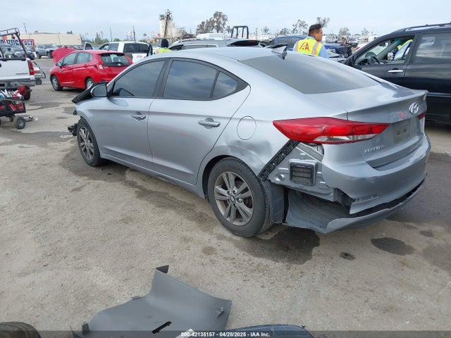 5NPD84LFXHH073599 Hyundai ELANTRA SE