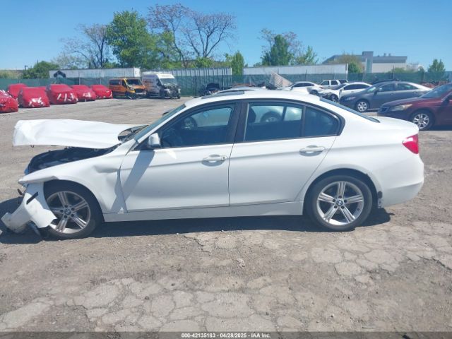 WBA3C3G51FNT51032 BMW 320i Xdrive