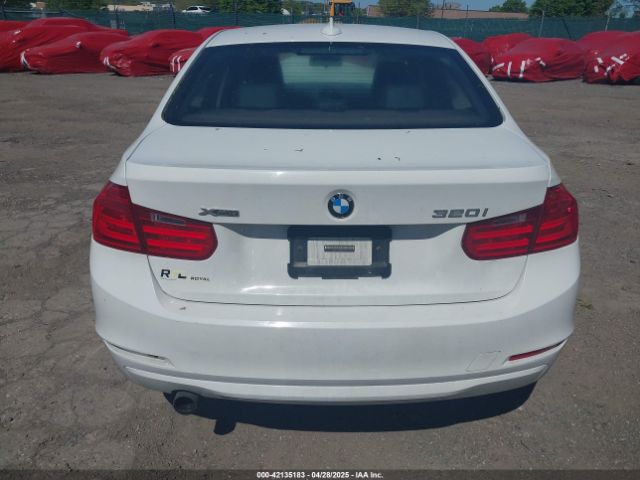 WBA3C3G51FNT51032 BMW 320i Xdrive