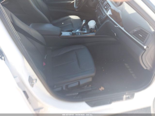 WBA3C3G51FNT51032 BMW 320i Xdrive