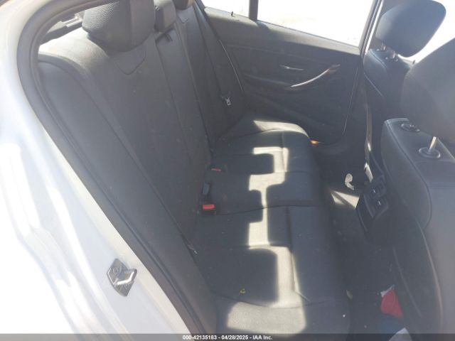 WBA3C3G51FNT51032 BMW 320i Xdrive