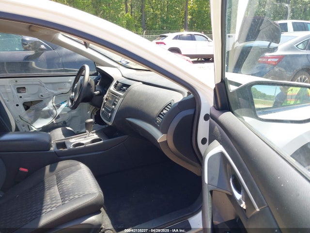 1N4AL3AP6HN364792 Nissan Altima 2.5 S