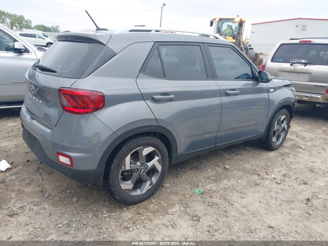 KMHRC8A3XPU232660 Hyundai Venue Sel