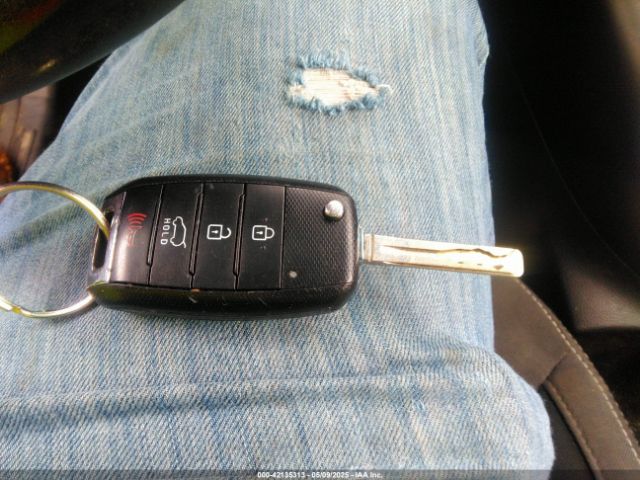 KNDJN2A27G7389593 KIA Soul