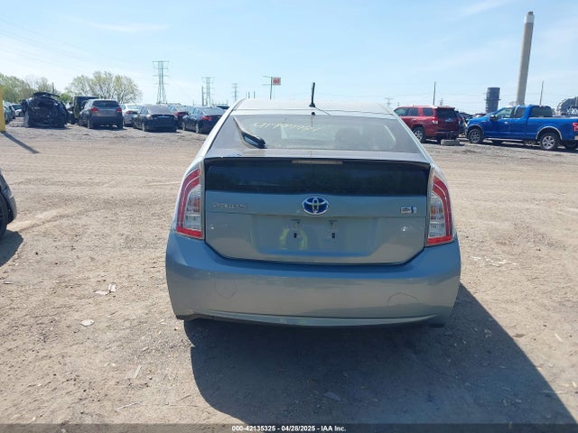 Toyota Prius Two 2014 JTDKN3DU9E1782924 Image 16