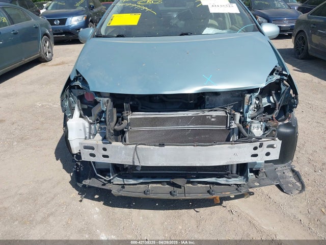 Toyota Prius Two 2014 JTDKN3DU9E1782924 Image 6