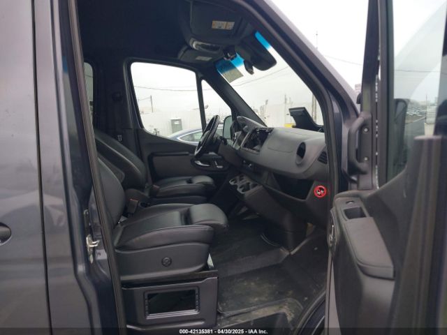 W1W4EBHY0MT073290 Mercedes-Benz Sprinter 2500 Standard Roof V6