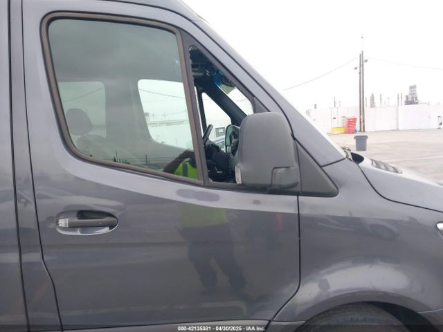 W1W4EBHY0MT073290 Mercedes-Benz Sprinter 2500 Standard Roof V6