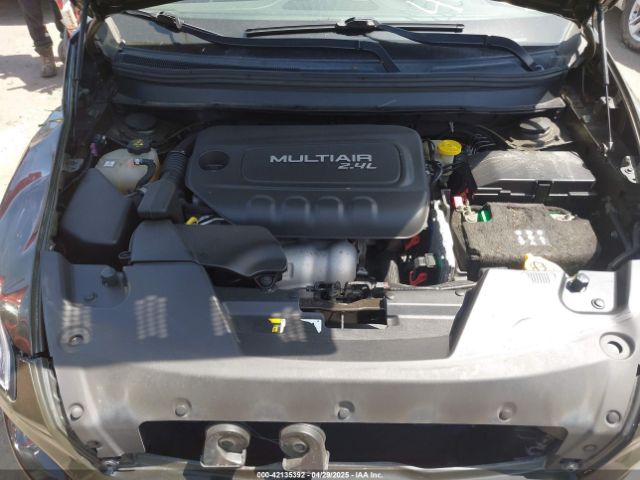 1C4PJLCB1GW307372 Jeep Cherokee 75th Anniversary