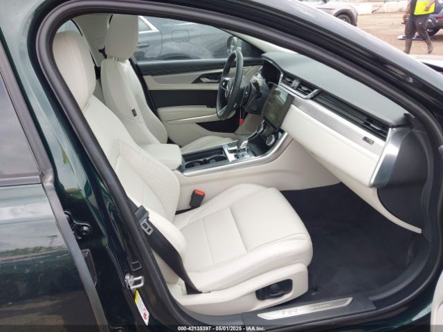 2023 JAGUAR XF SAJBL4GXXPCY93265 Photo 4