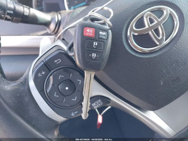 4T1BF1FK3EU860850 Toyota CAMRY SE