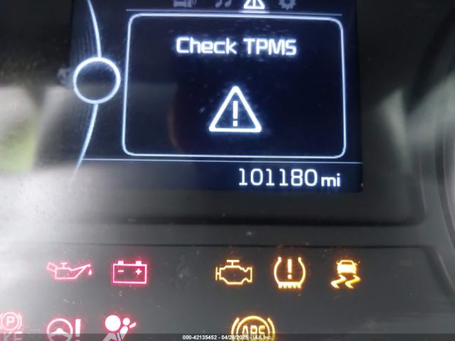 5XXGT4L35JG212637 KIA Optima Lx