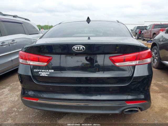 5XXGT4L35JG212637 KIA Optima Lx
