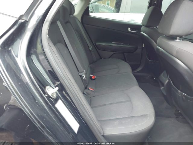 5XXGT4L35JG212637 KIA Optima Lx