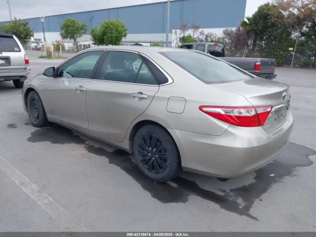 4T1BD1FK4FU165560 Toyota Camry Hybrid Le